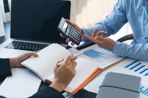 Differences Between Bookkeeping and Accounting